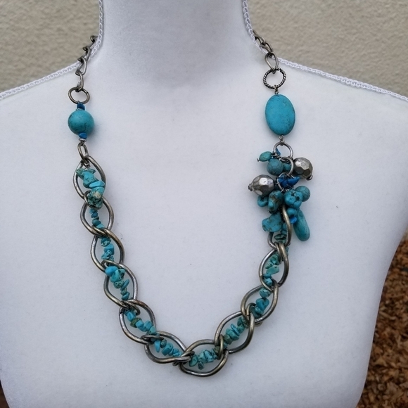 silver tone chain necklace with blue stone chips - Picture 1 of 2